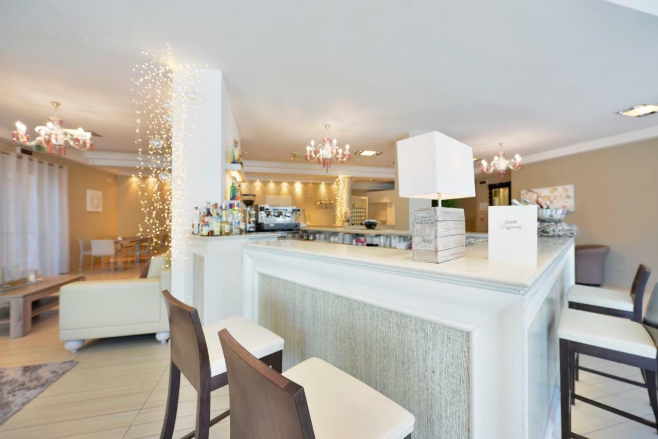 Hotel Fiamma & Spa เชเซนาติโก ภายนอก รูปภาพ