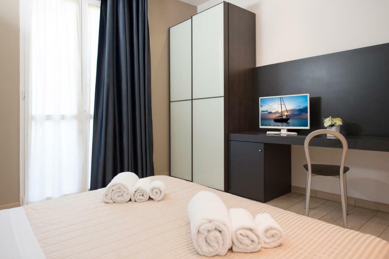 Hotel Fiamma & Spa เชเซนาติโก ภายนอก รูปภาพ