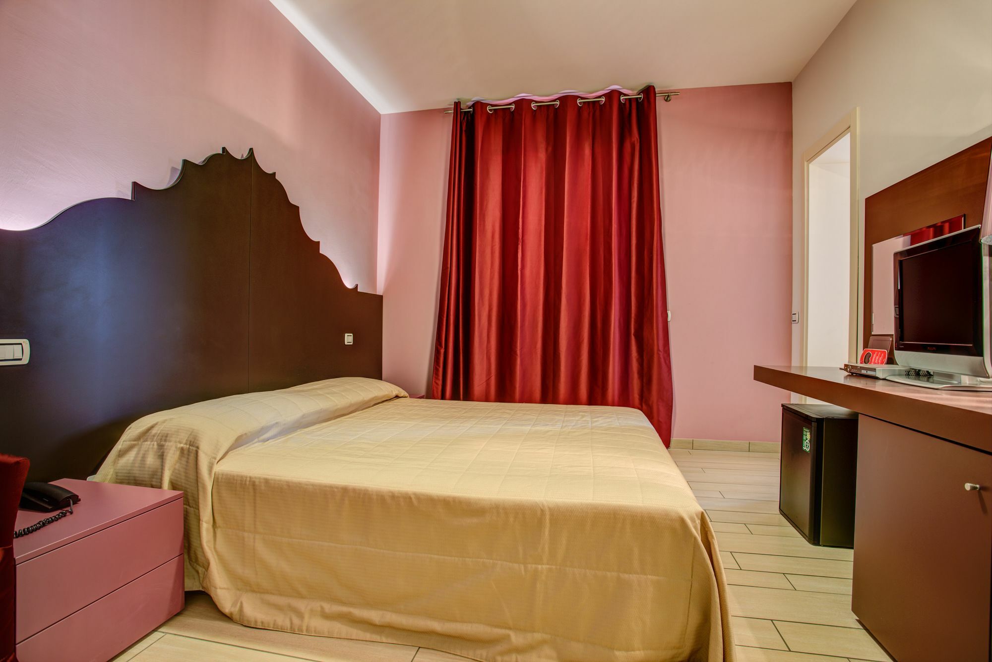 Hotel Fiamma & Spa เชเซนาติโก ภายนอก รูปภาพ