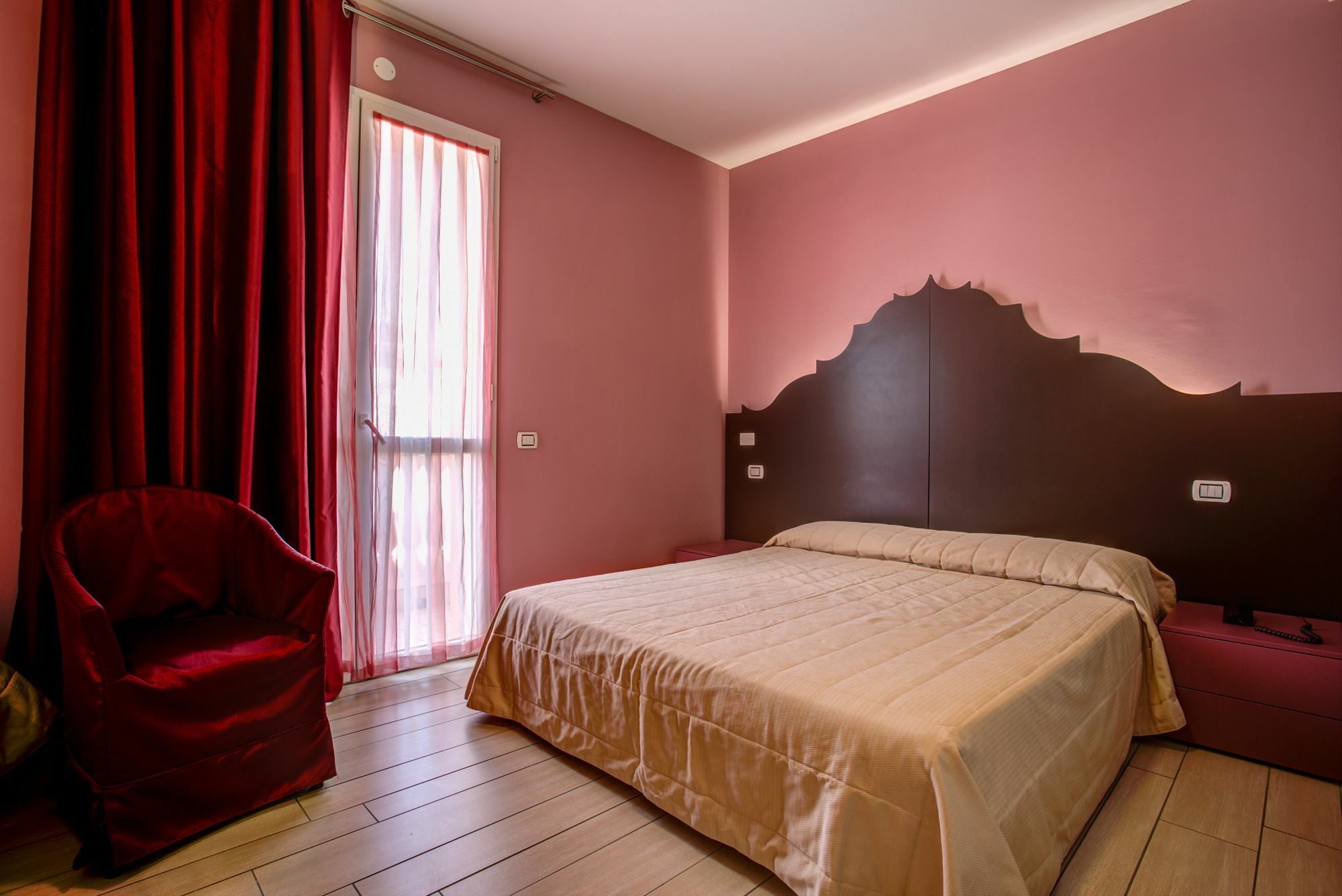Hotel Fiamma & Spa เชเซนาติโก ภายนอก รูปภาพ